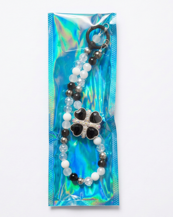 Onyx Clover Phone Bar